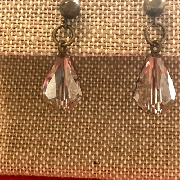 Grayling Earrings - Picture 7 of 9